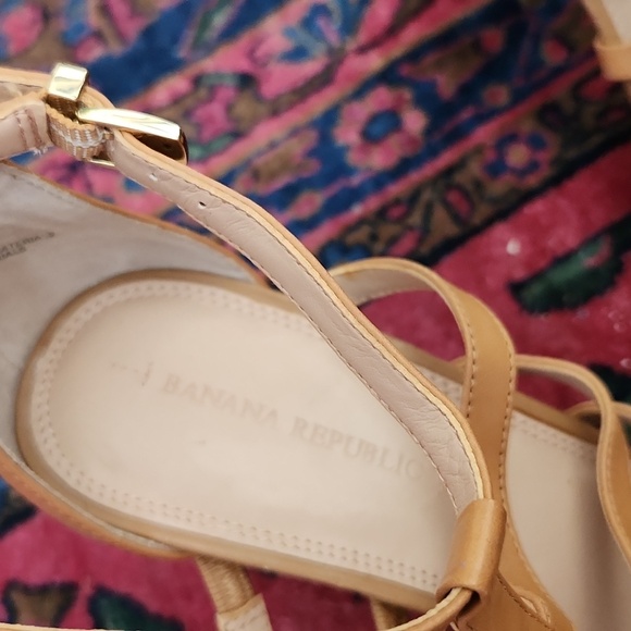 Banana Republic Leather High Heels - Picture 3 of 11